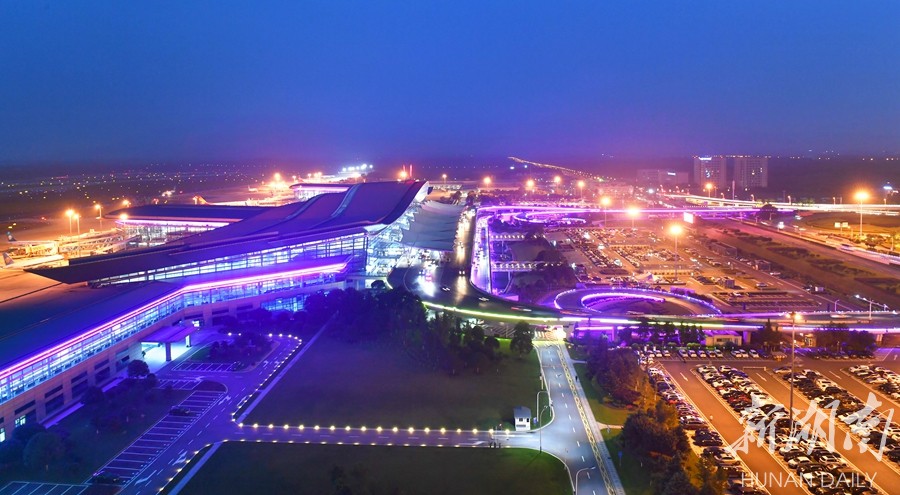 黃花國際機(jī)場夜景照明工程升級(jí)改造完工